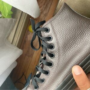 Leather brown converse